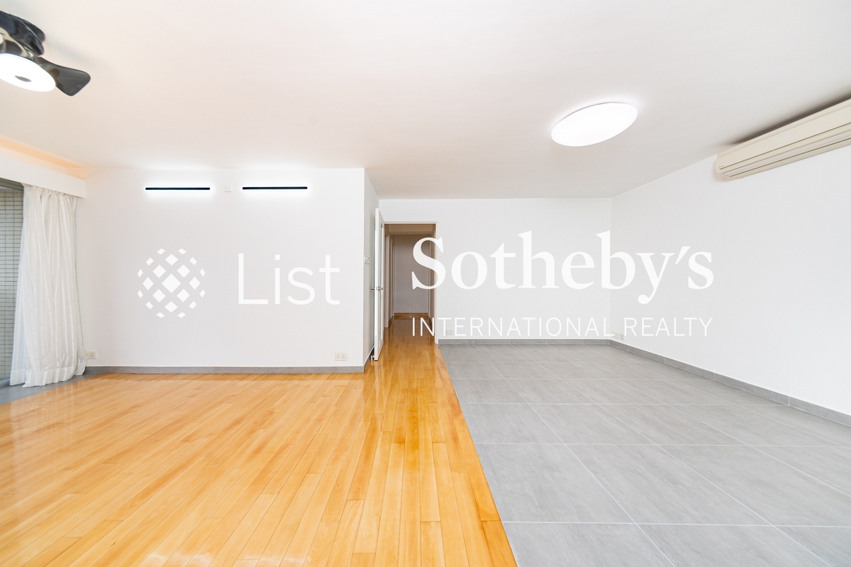 Baguio Villa 碧瑤灣 | Living and Dining Room