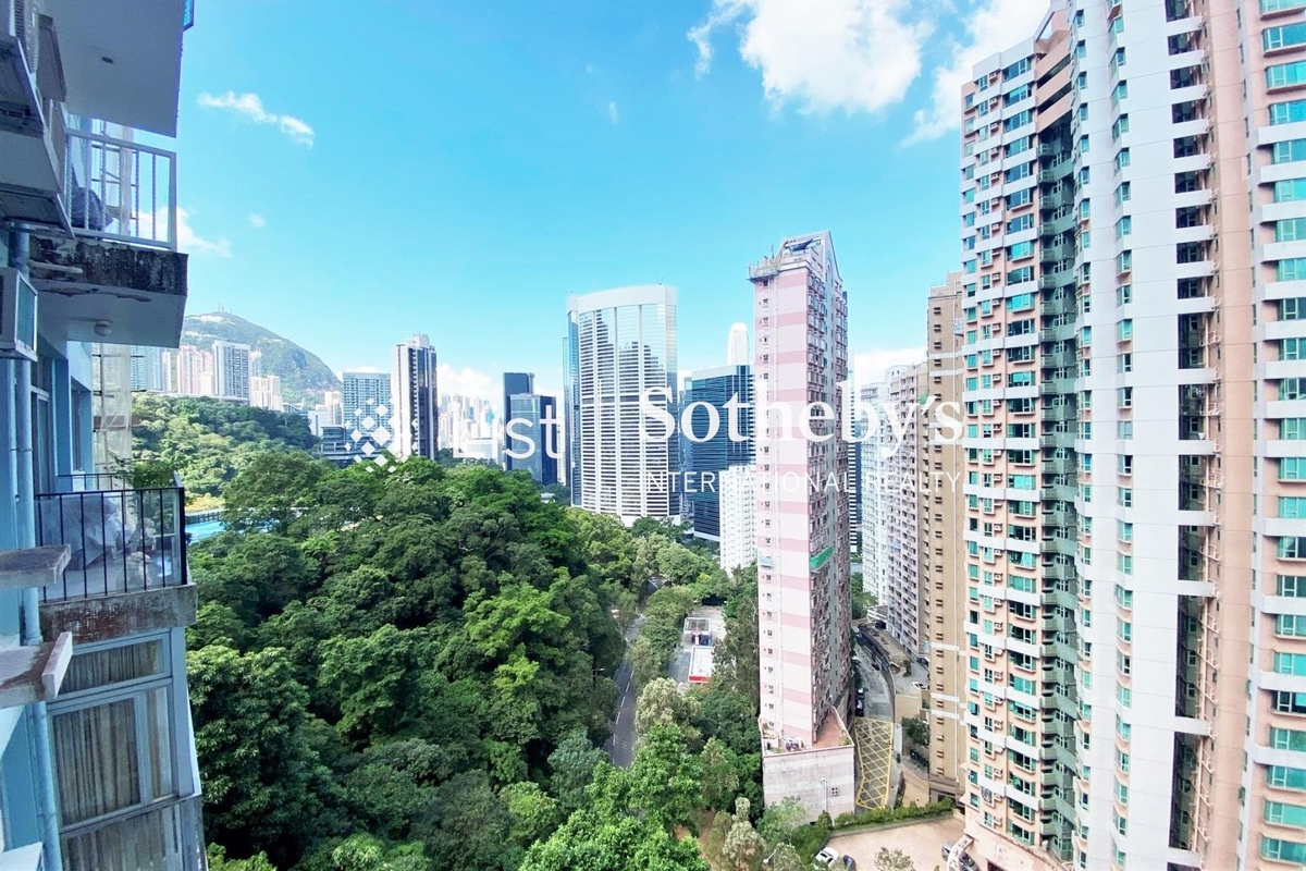 Monticello 滿峰台 | View from Living and Dining Room