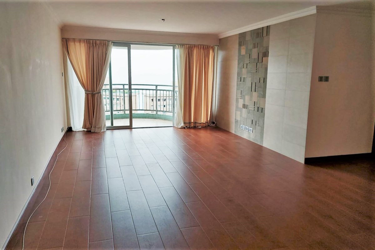 Baguio Villa 碧瑤灣 | Living and Dining Room
