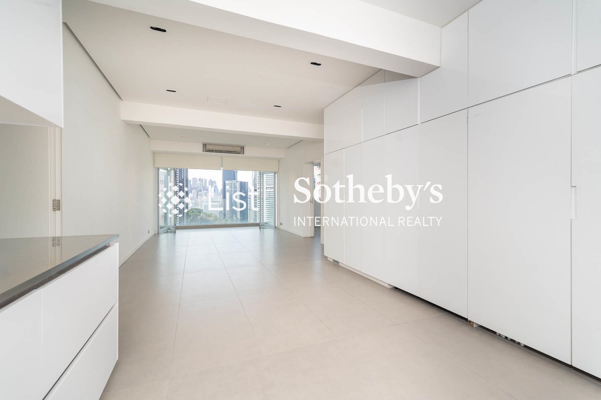 Monticello 滿峰台 | Living and Dining Room