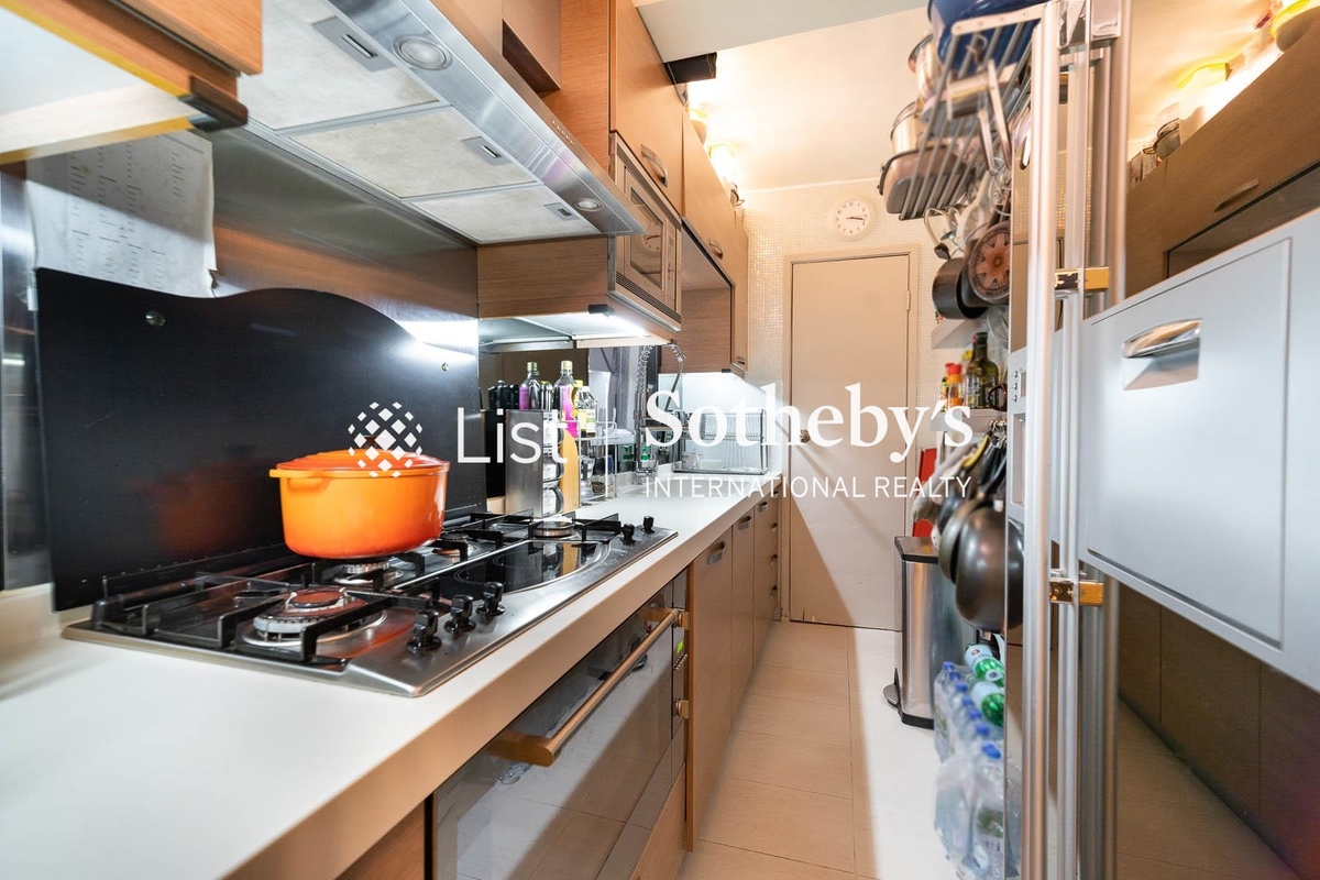 Phoenix Court 鳳凰閣 | Open Kitchen