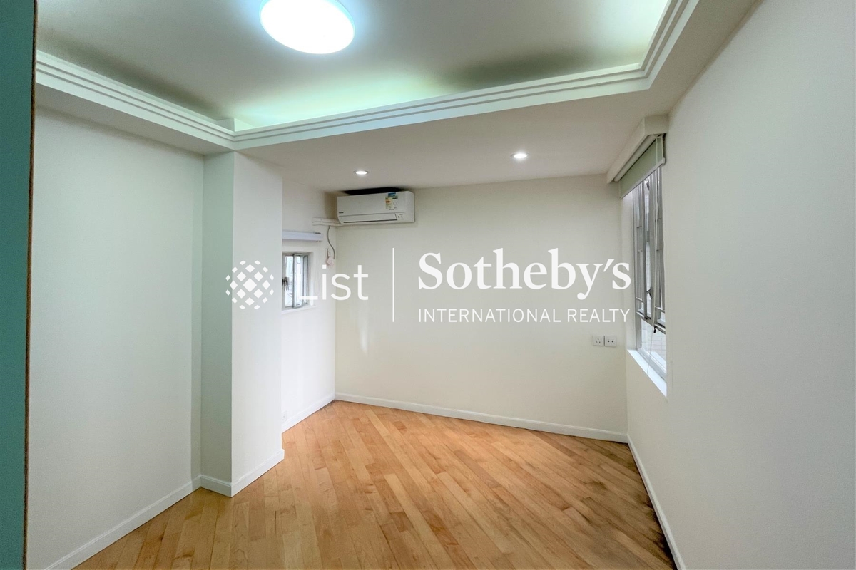 Phoenix Court 鳳凰閣 | Second Bedroom