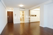 Phoenix Court 鳳凰閣 | Living and Dining Room