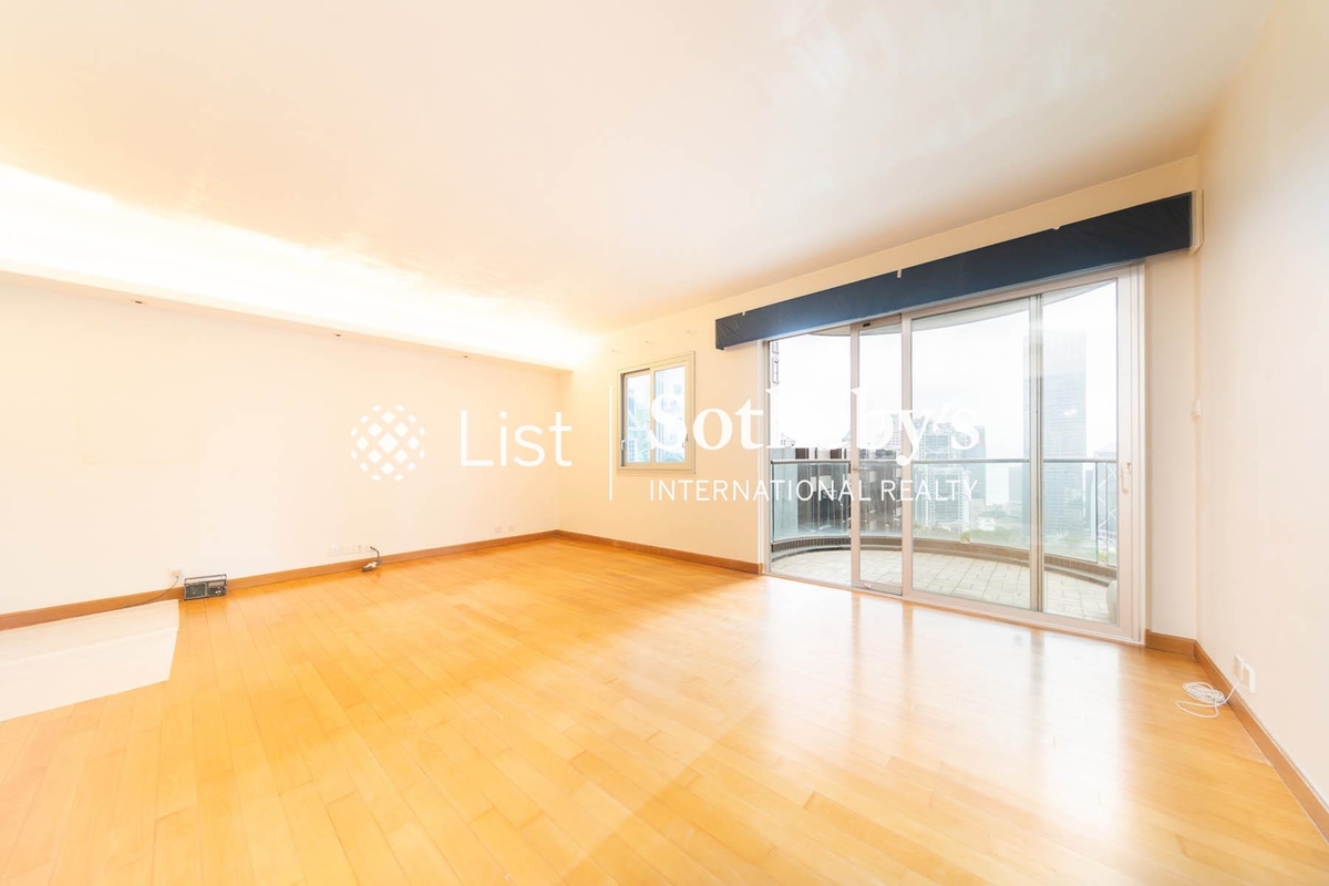 Hollywood Heights 好利閣 | Living and Dining Room