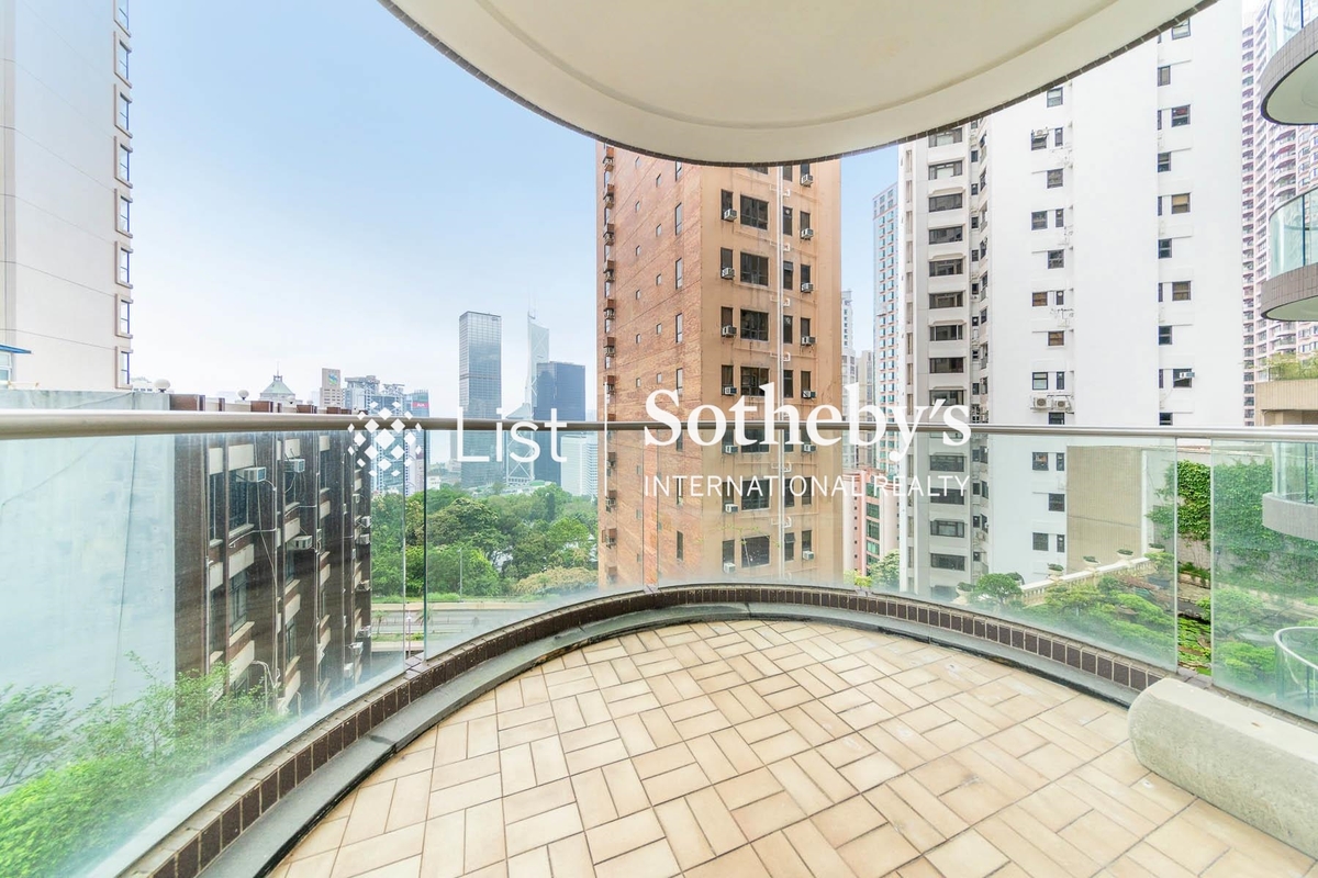 Hollywood Heights 好利閣 | Balcony off Living and Dining Room