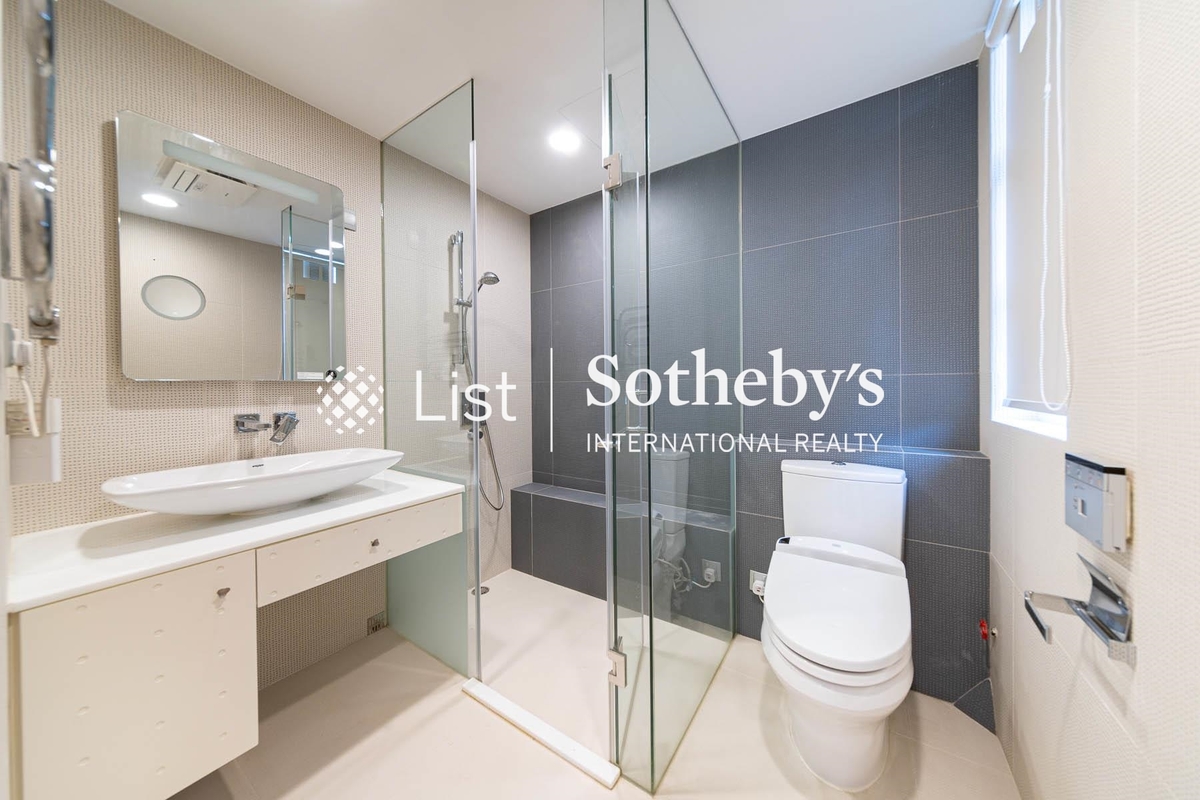 Hollywood Heights 好利閣 | Second En-suite Bathroom