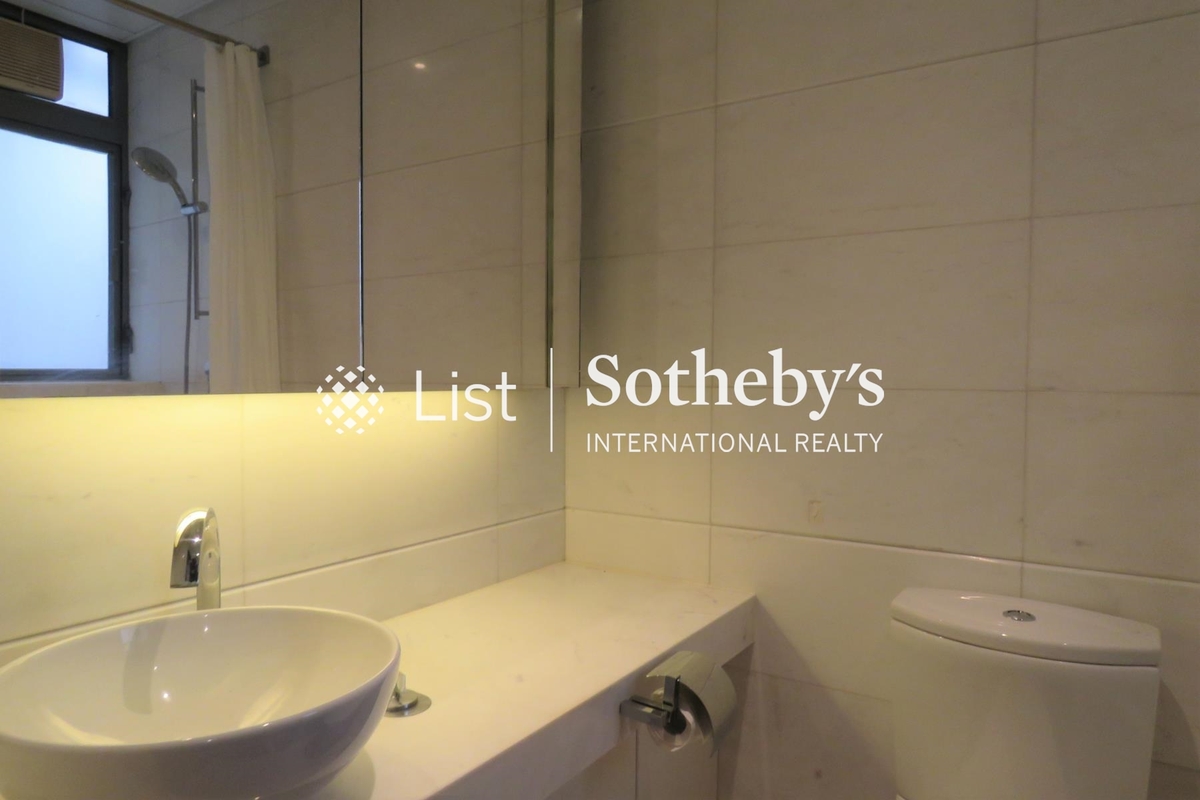 One Pacific Heights 盈峰一號 | Master Bathroom