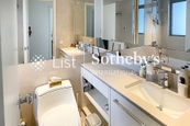 One Pacific Heights 盈峰一號 | Guest Bathroom