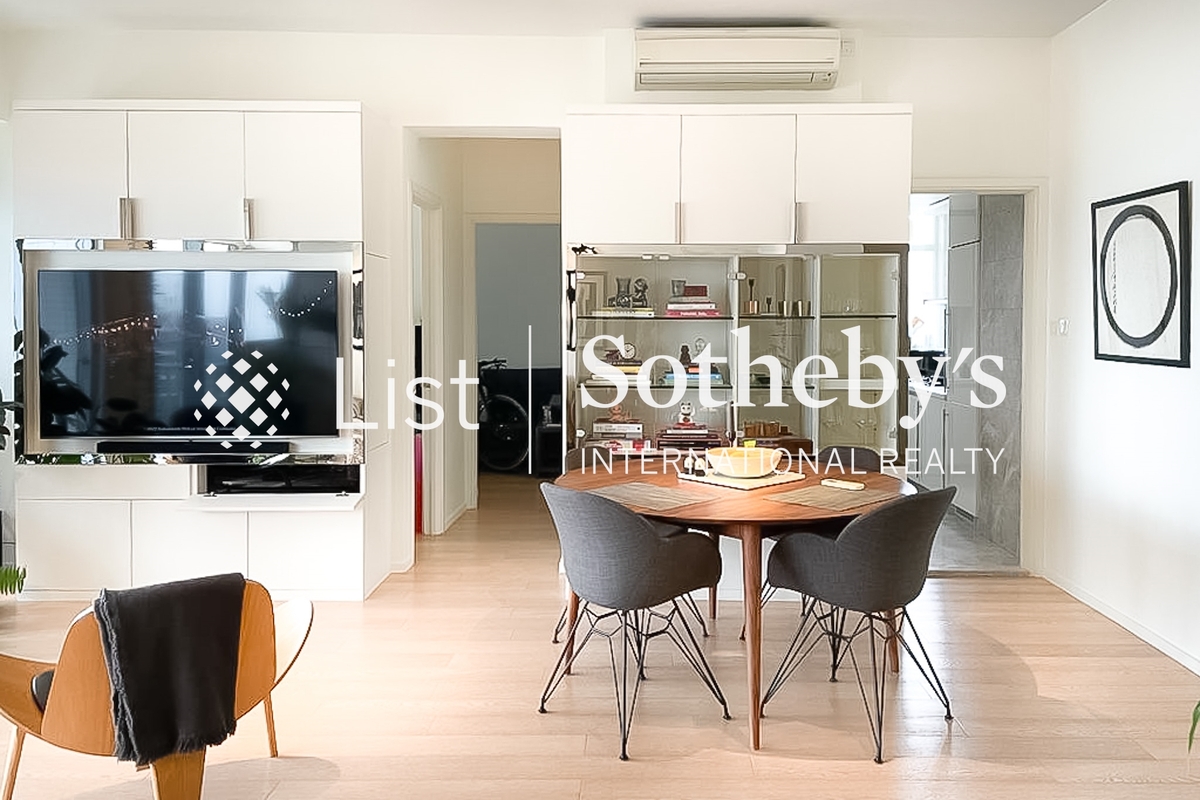 One Pacific Heights 盈峰一號 | Living and Dining Room