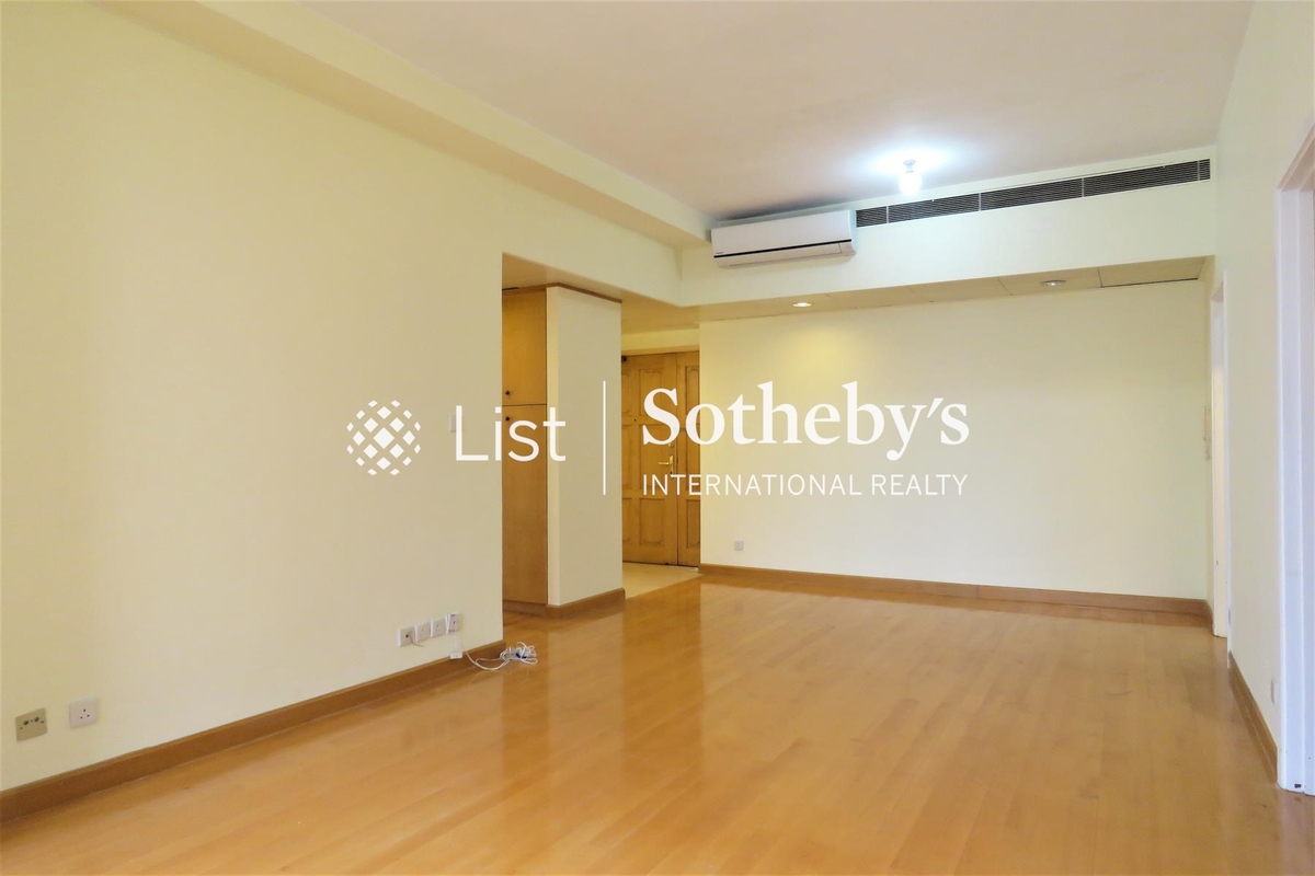 Regent On The Park 御花園 | Living and Dining Room