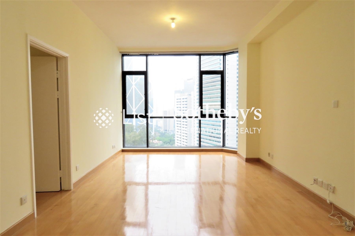 Regent On The Park 御花園 | Living and Dining Room