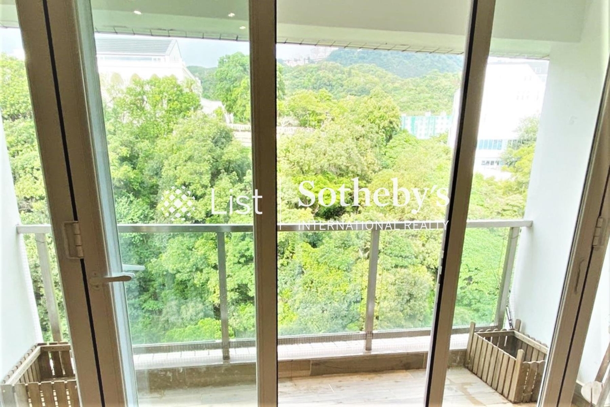 Baguio Villa 碧瑤灣 | Balcony off Living and Dining Room