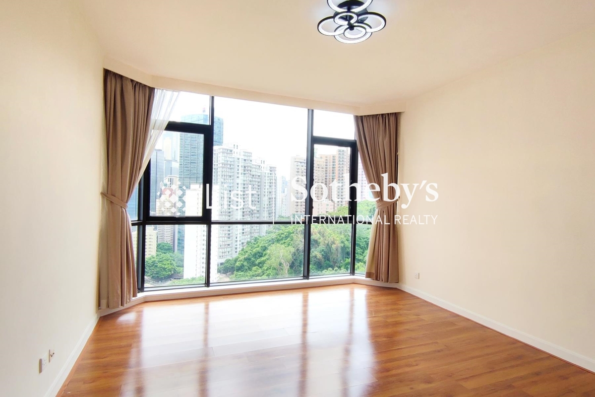 Regent On The Park 御花园 | Master Bedroom