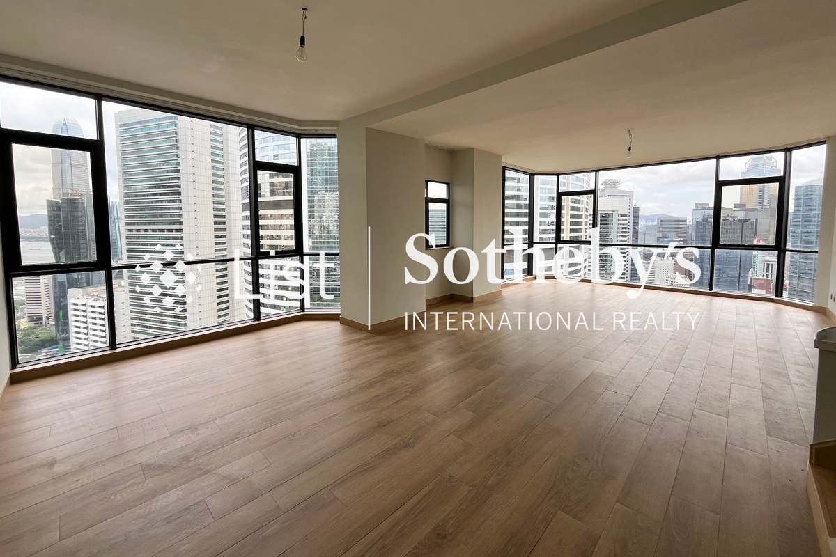 Regent On The Park 御花園 | Living and Dining Room