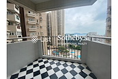 Baguio Villa 碧瑤灣 | Balcony off Living and Dining Room