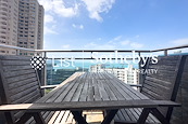 Baguio Villa 碧瑤灣 | Balcony off Living Room