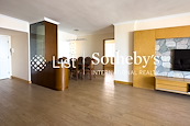 Baguio Villa 碧瑤灣 | Living and Dining Room