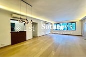 Wealthy Heights 威豪閣 | Living and Dining Room