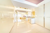 Baguio Villa 碧瑤灣 | Built-in Wardrobe in Master Bedroom 