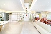 Baguio Villa 碧瑤灣 | Living and Dining Room