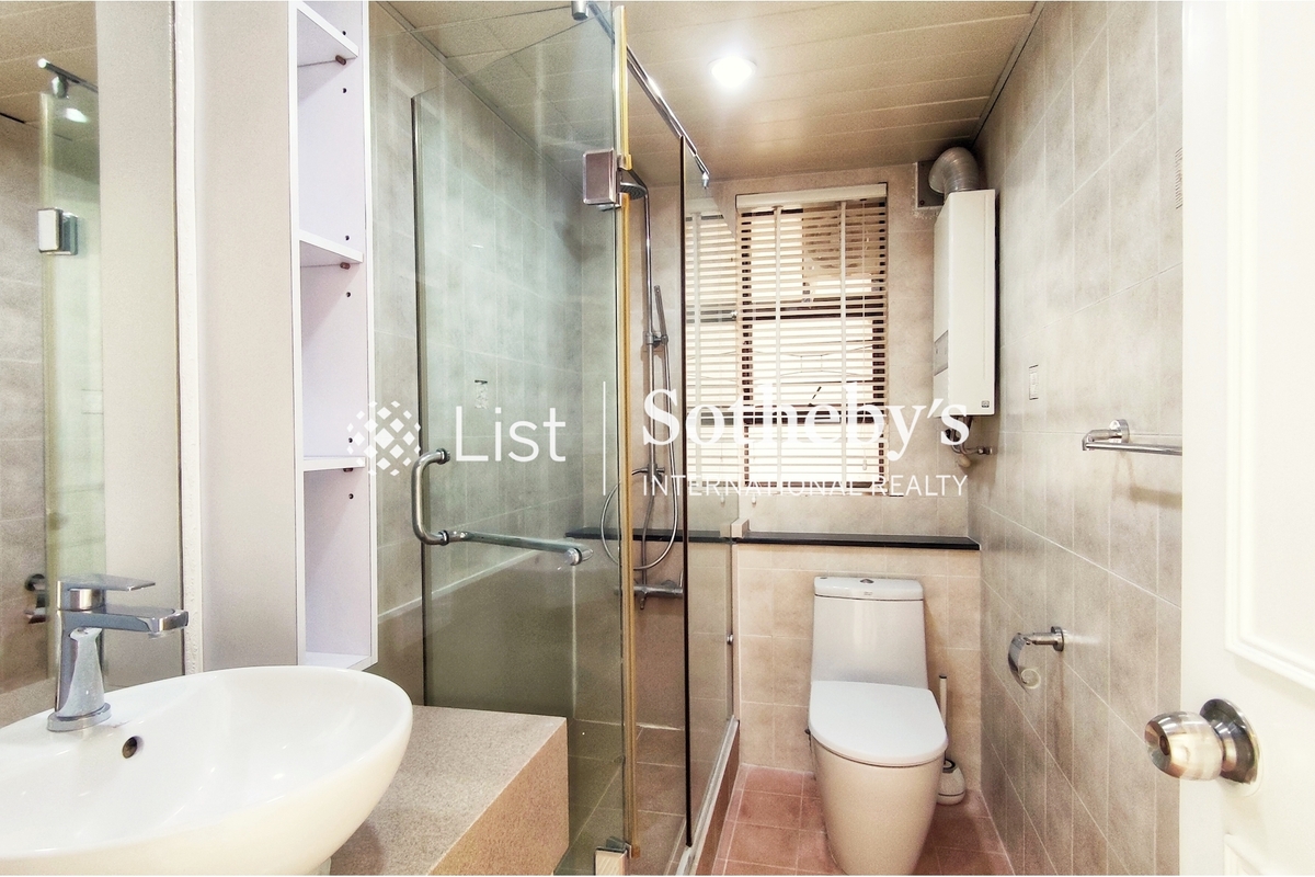 Baguio Villa 碧瑤灣 | Second En-suite Bathroom