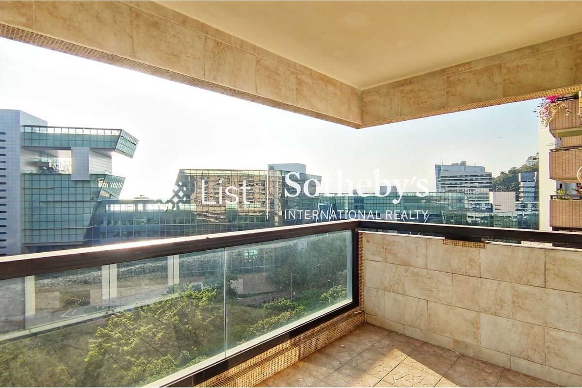 Baguio Villa 碧瑤灣 | Balcony off Living and Dining Room