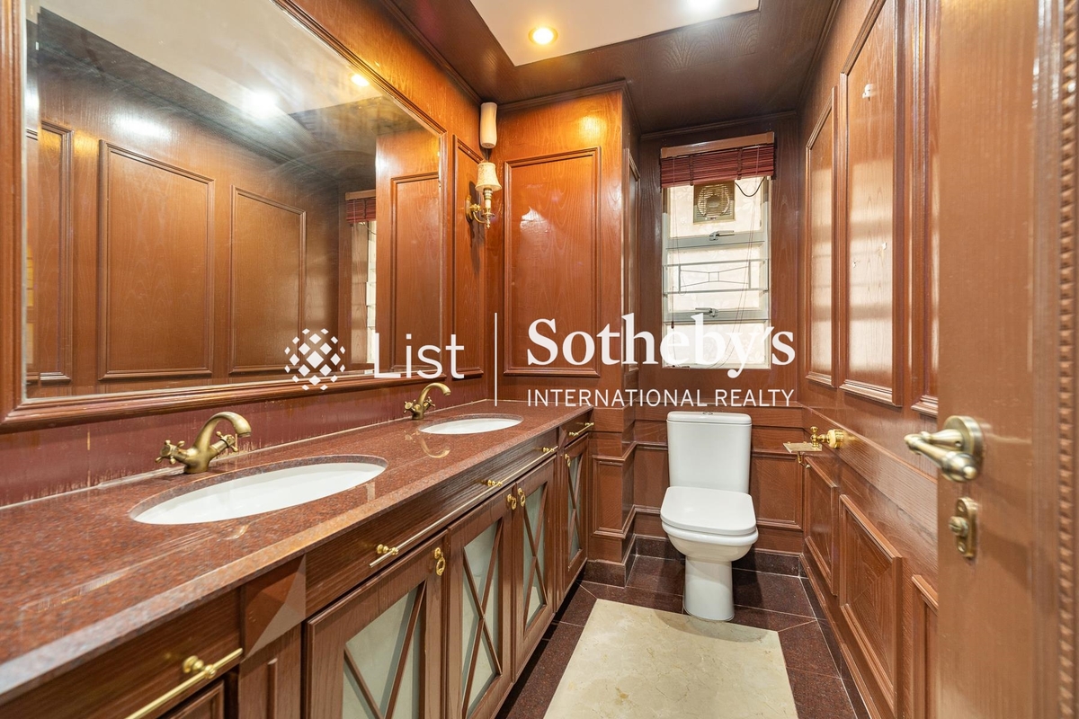 Baguio Villa 碧瑤灣 | Second En-suite Bathroom