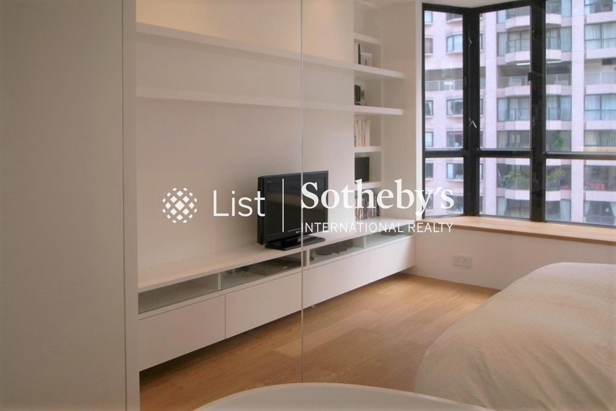 st. Louis Mansion 雨時大廈 | Master Bedroom