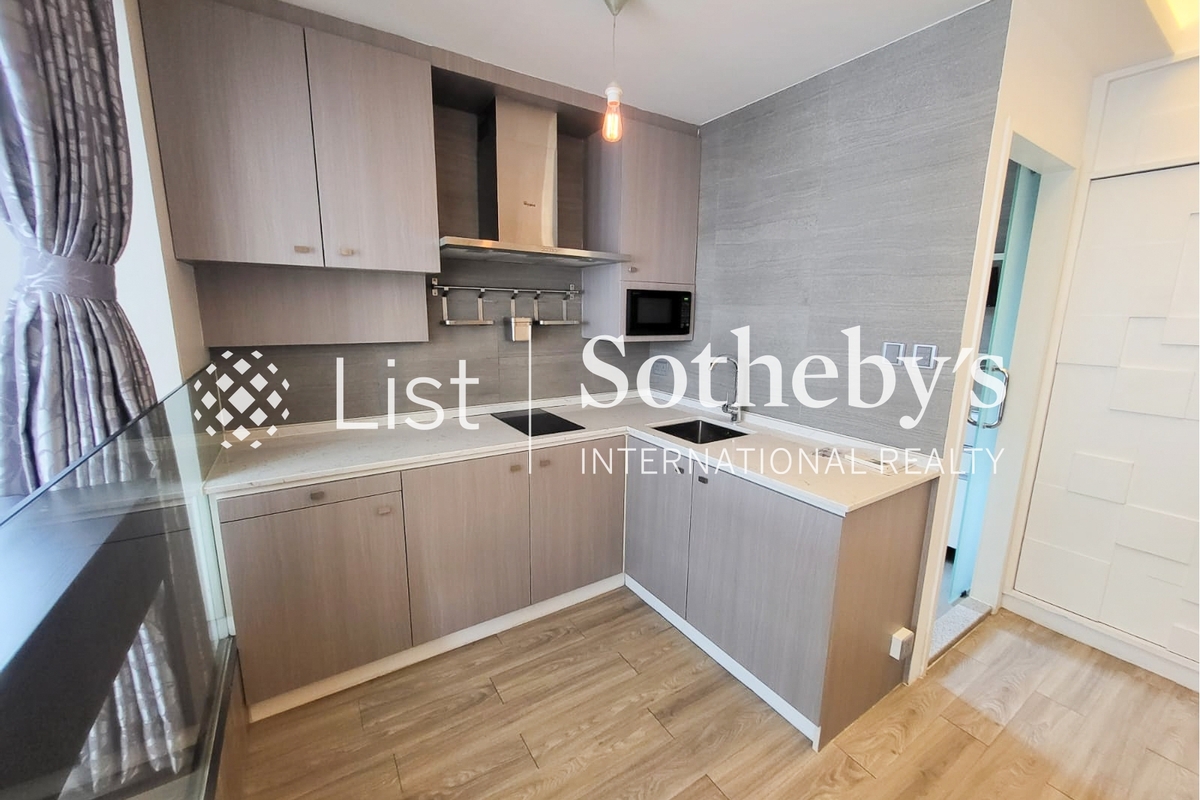 St. Louis Mansion 雨時大廈 | Kitchen