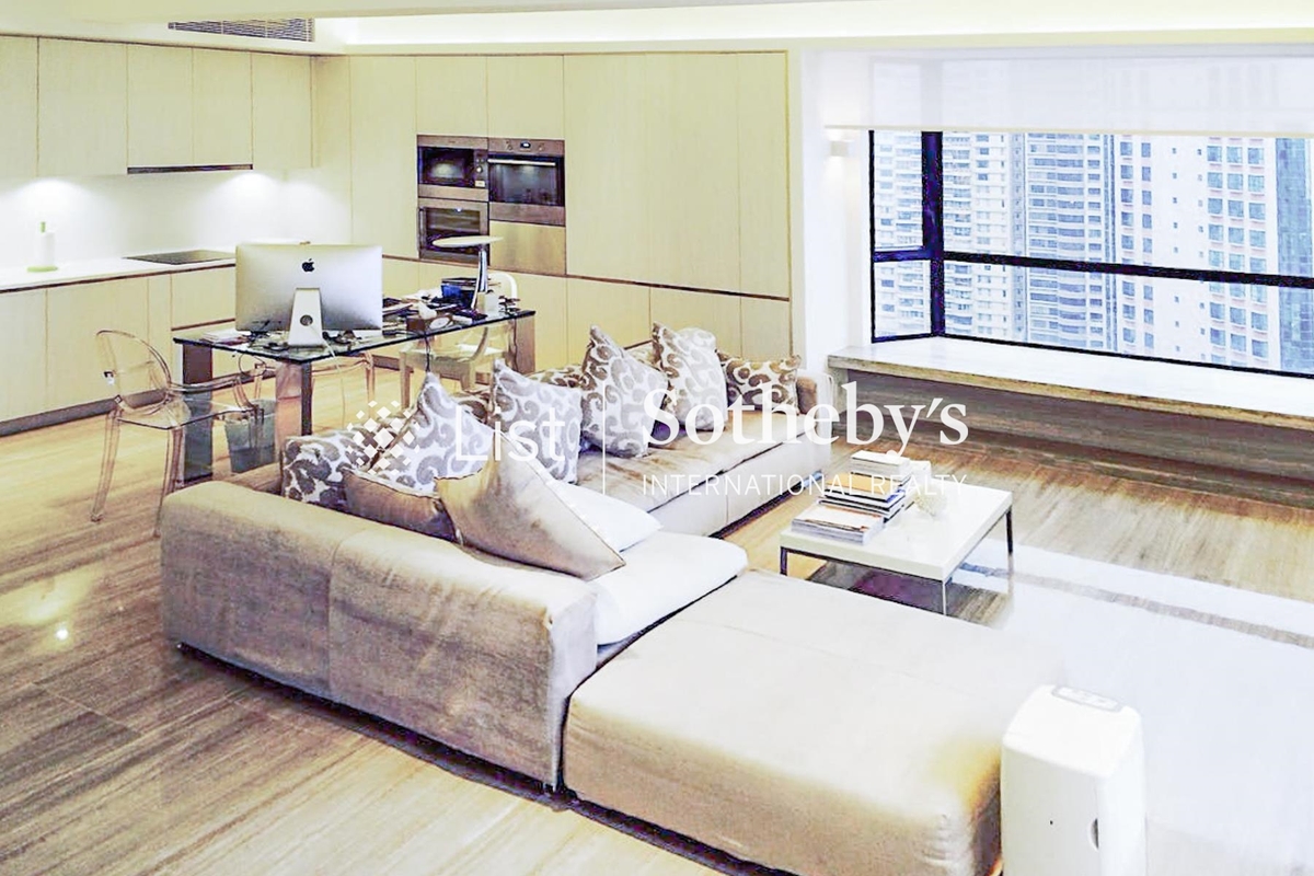 st. Louis Mansion 雨時大廈 | Living and Dining Room and Open Kitchen