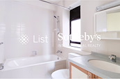 Macdonnell House 麥當奴大廈 | Master Bathroom