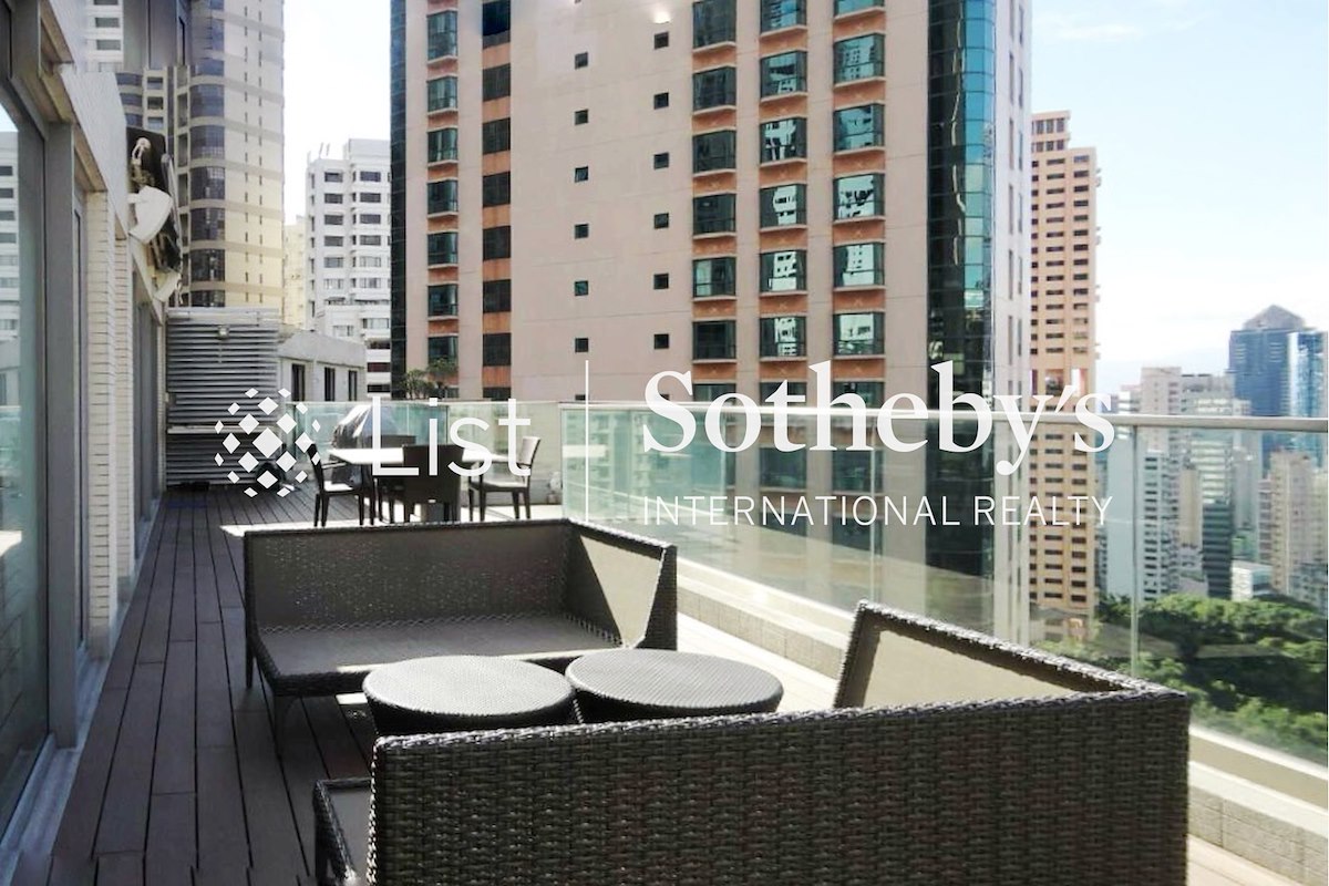 Macdonnell House 麥當奴大廈 | Private Terrace off Living and Dining Room