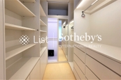 Star Crest 星域軒 | Walk-in Closet in Master Bedroom 
