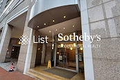 Star Crest 星域軒 | Building Entrance