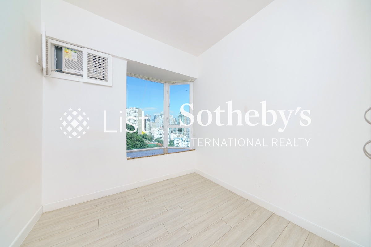 Hillsborough Court 晓峰阁 | Second Bedroom