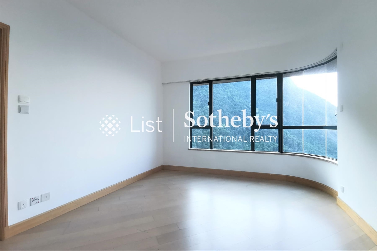 Hillsborough Court 晓峰阁 | Master Bedroom