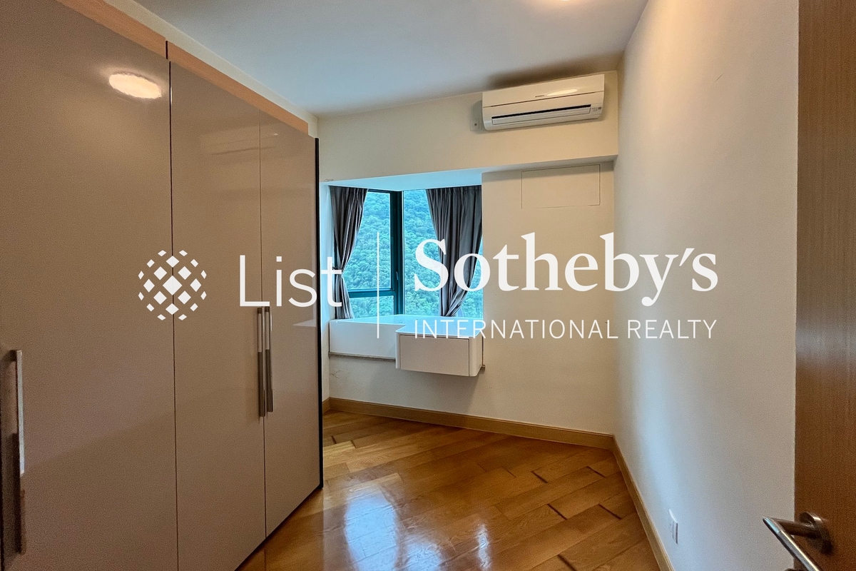 Hillsborough Court 曉峰閣 | Third Bedroom