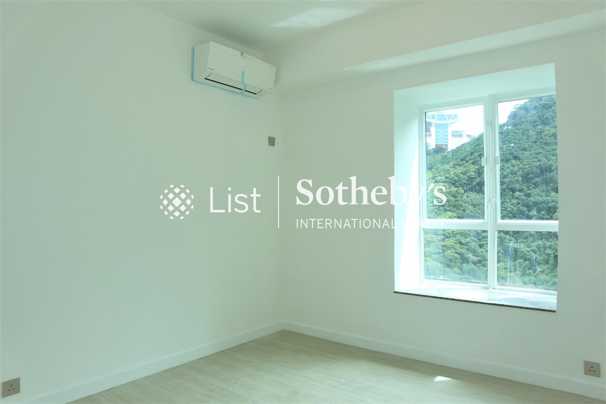 Hillsborough Court 曉峰閣 | Second Bedroom