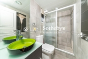 Sakura Court 金櫻閣 | Second En-suite Bathroom
