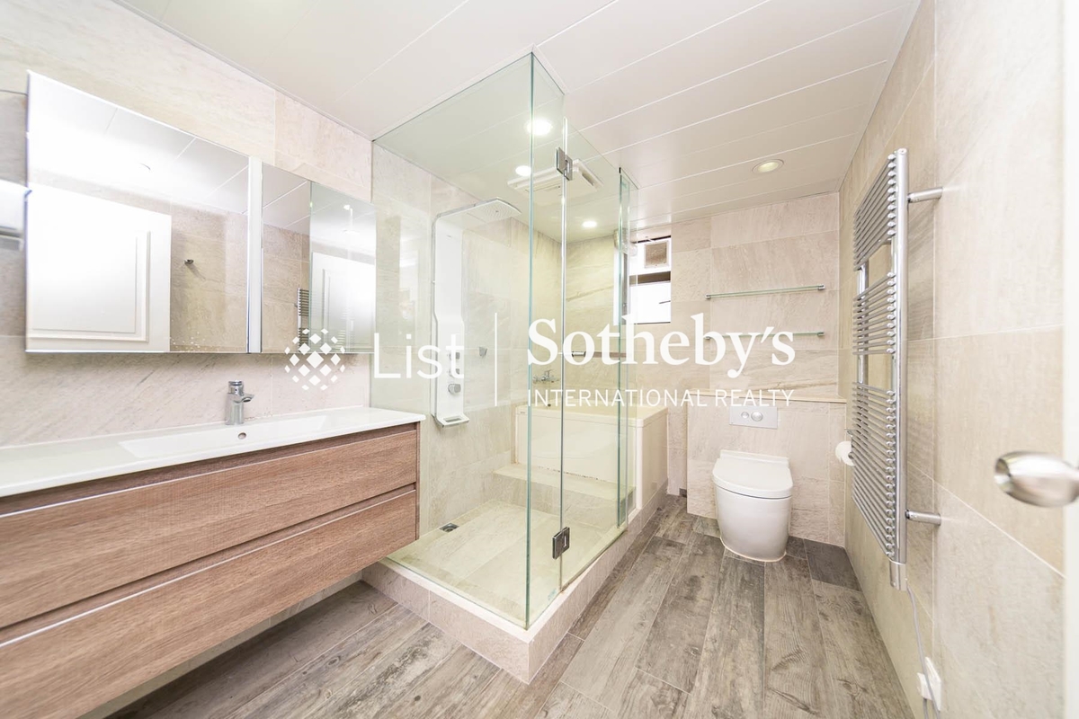 Sakura Court 金櫻閣 | Master Bathroom