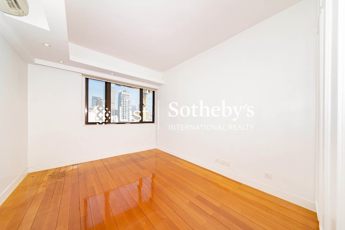 Sakura Court 金櫻閣 | Fourth Bedroom