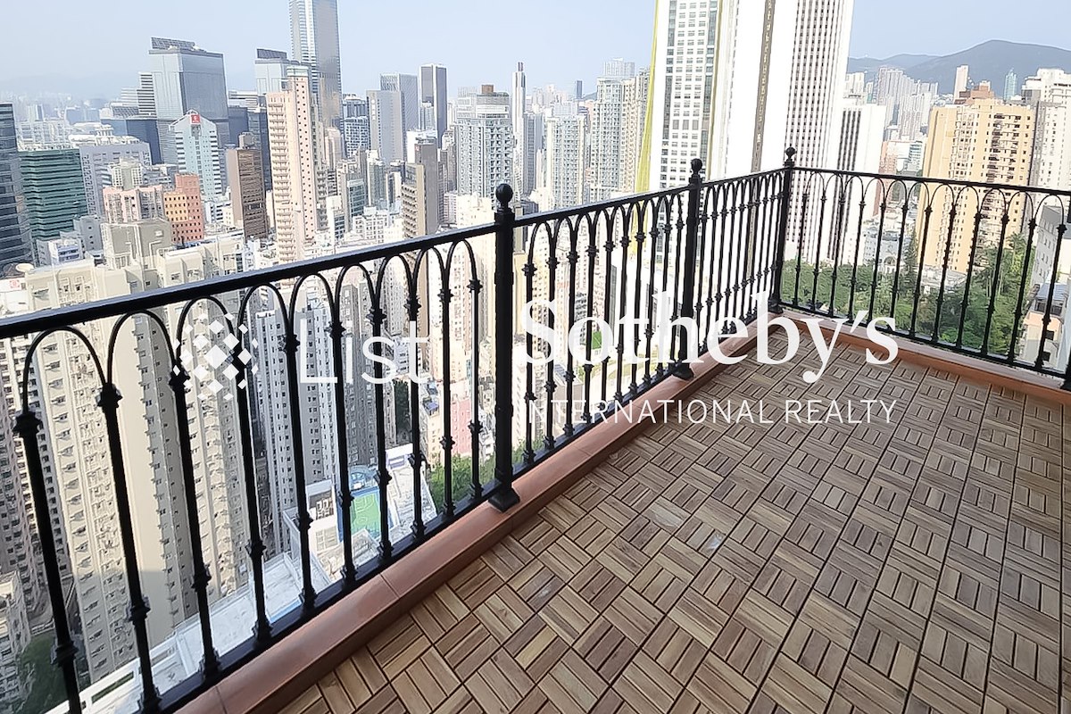 Monticello 满峰台 | Balcony off Living and Dining Room
