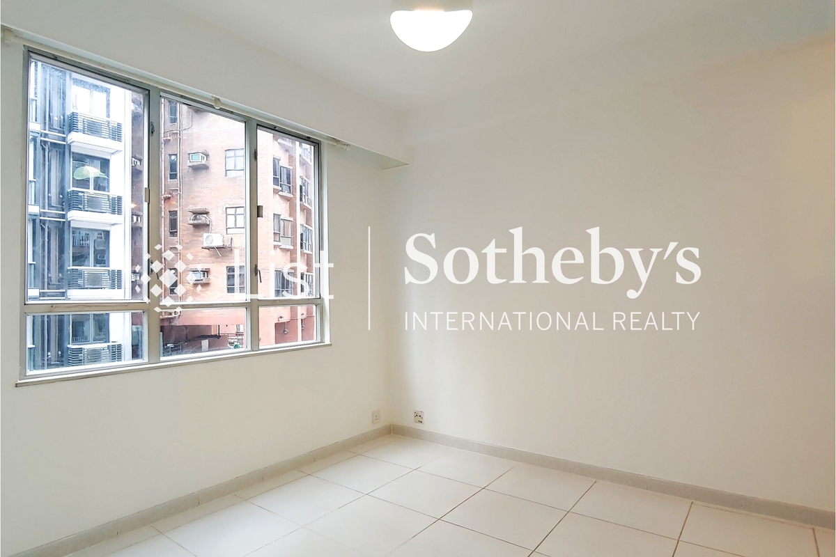 Phoenix Court 鳳凰閣 | Master Bedroom