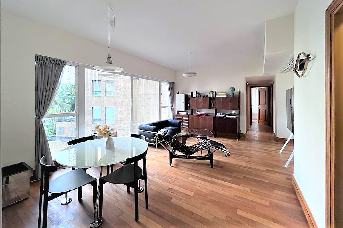 Valverde 蔚皇居 | Living and Dining Room