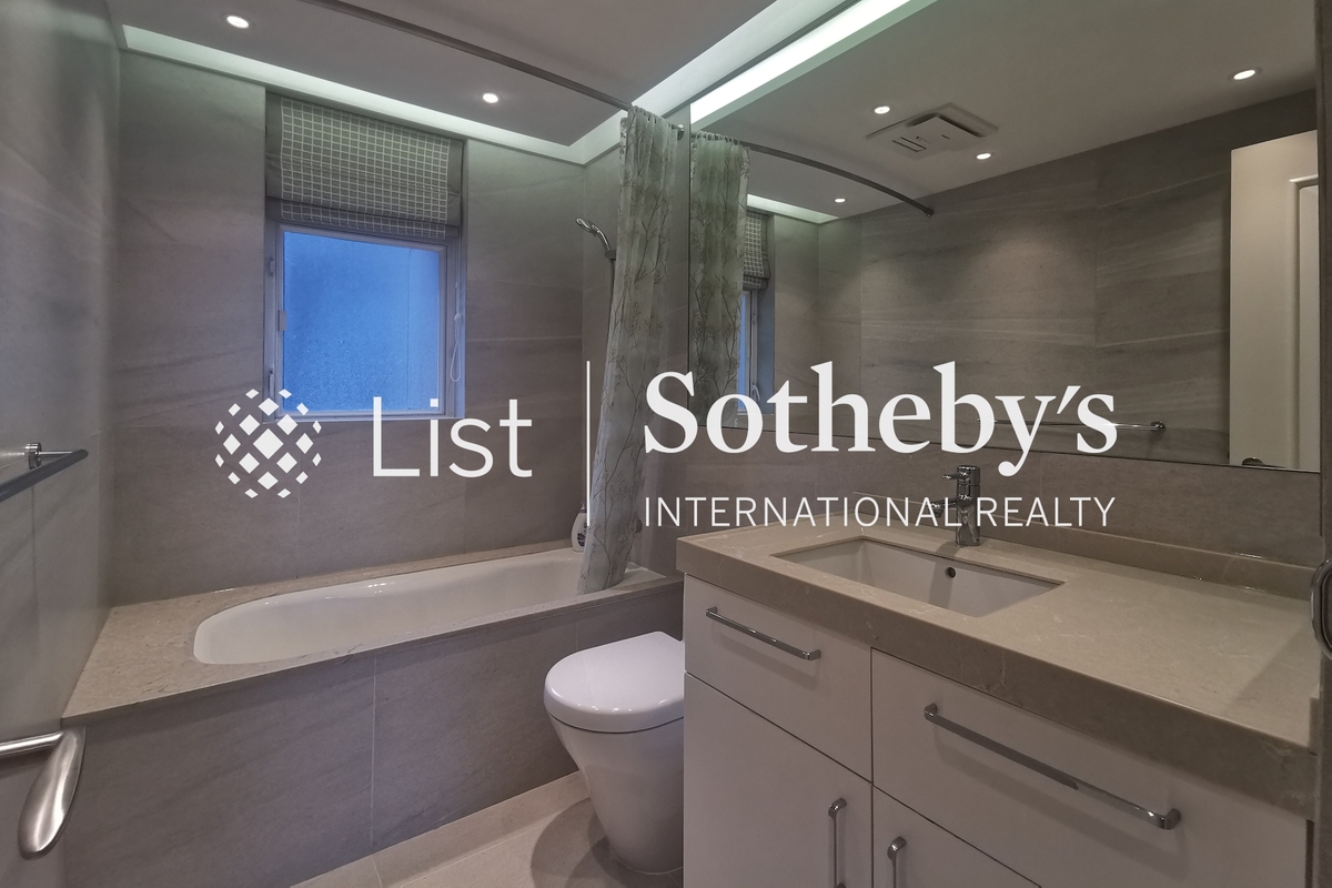 Valverde 蔚皇居 | Guest Bathroom