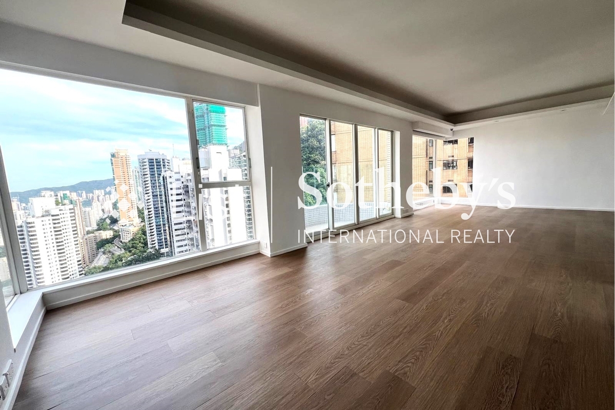 Valverde 蔚皇居 | Living and Dining Room