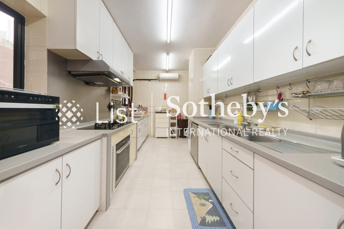 Kennedy Heights 堅麗閣 | Kitchen