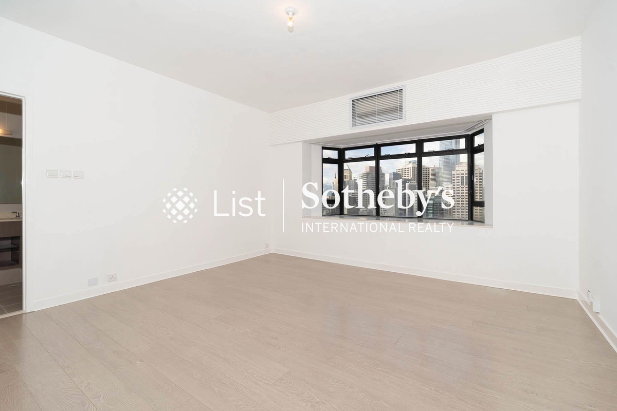 Kennedy Heights 堅麗閣 | Master Bedroom