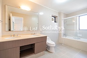 Kennedy Heights 堅麗閣 | Master Bathroom