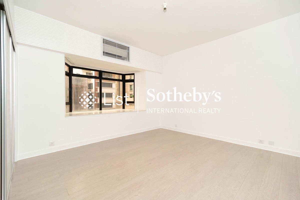 Kennedy Heights 堅麗閣 | Second En-suite Bedroom